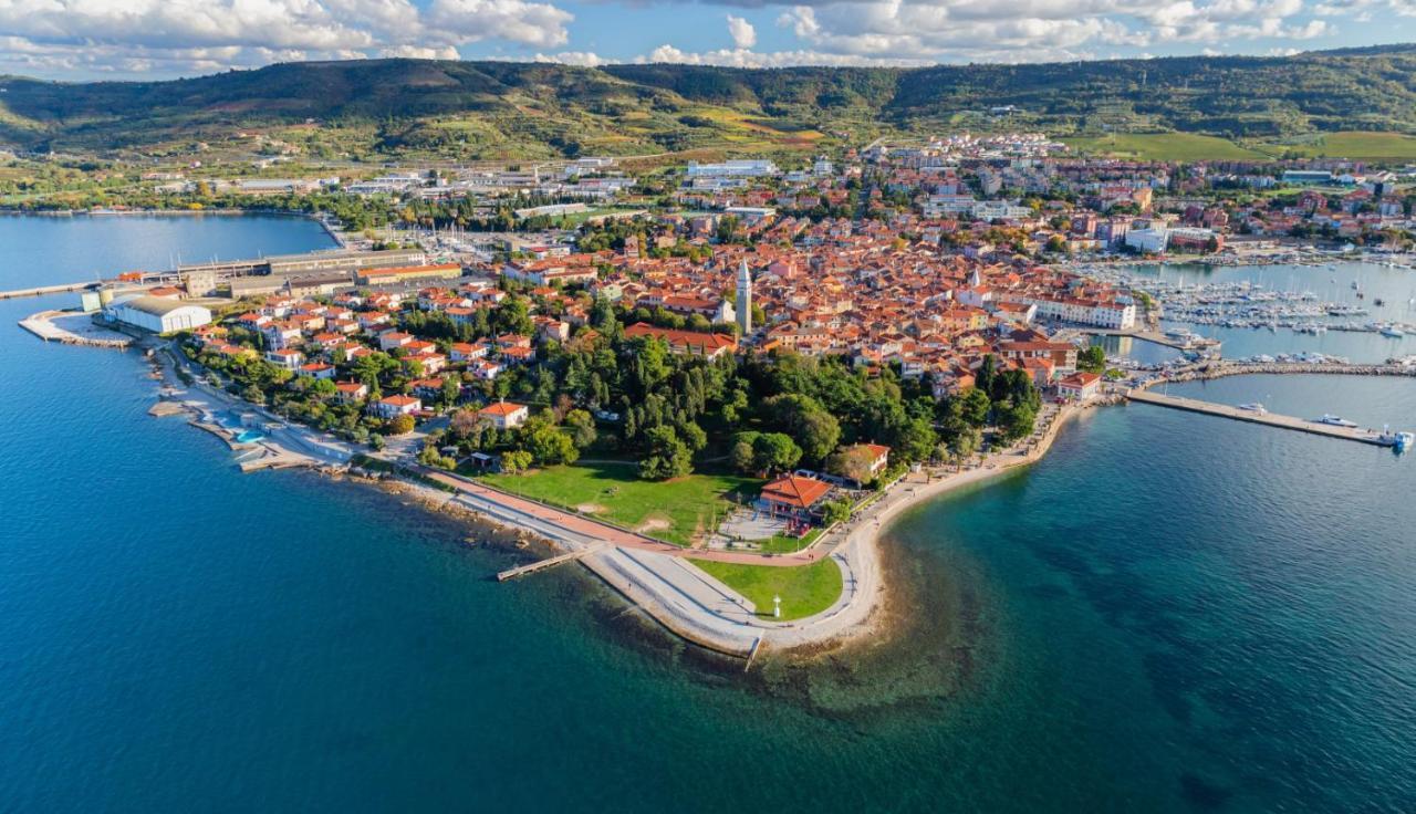 Apartma Tul Izola Luaran gambar