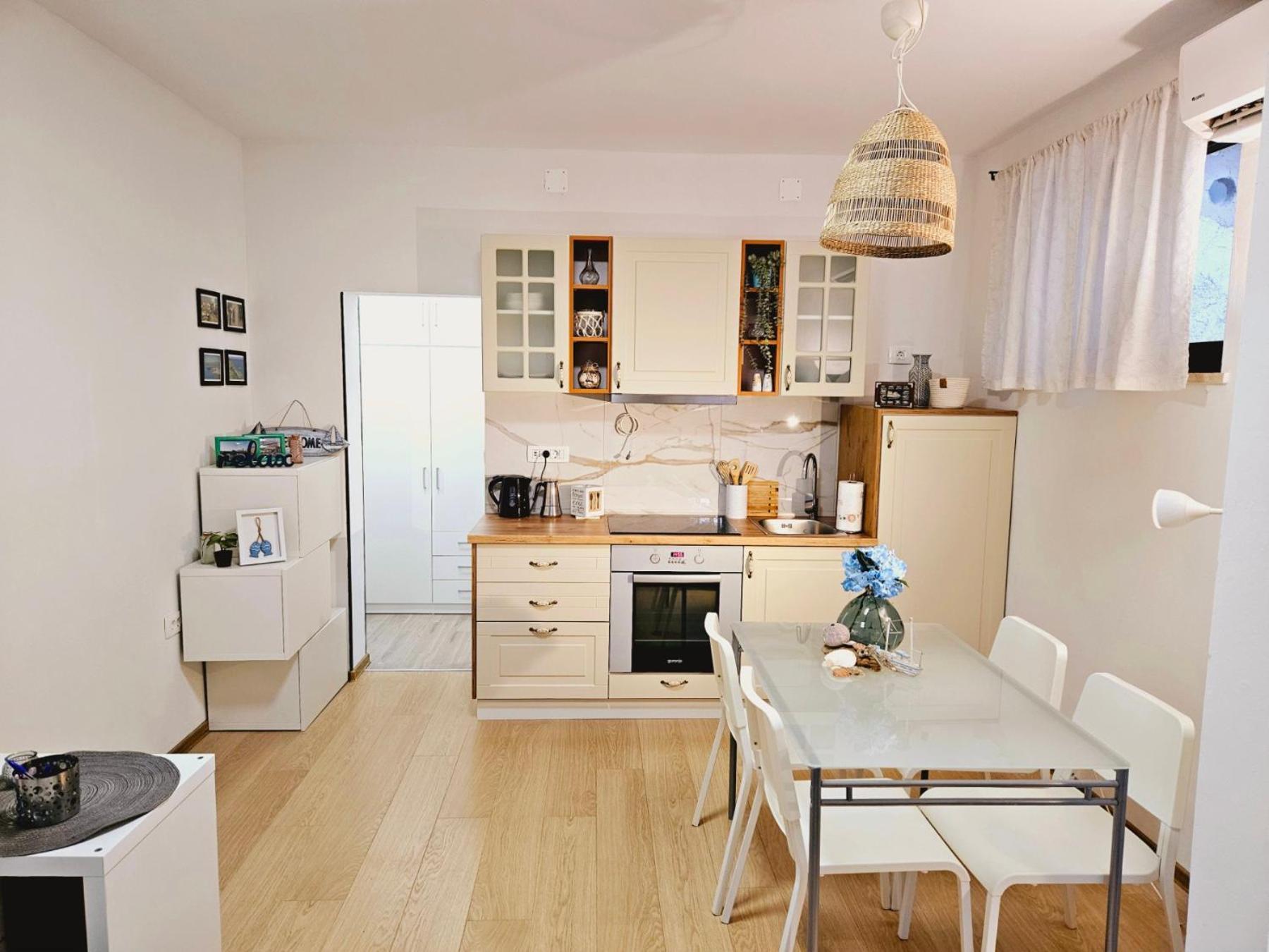 Apartma Tul Izola Luaran gambar